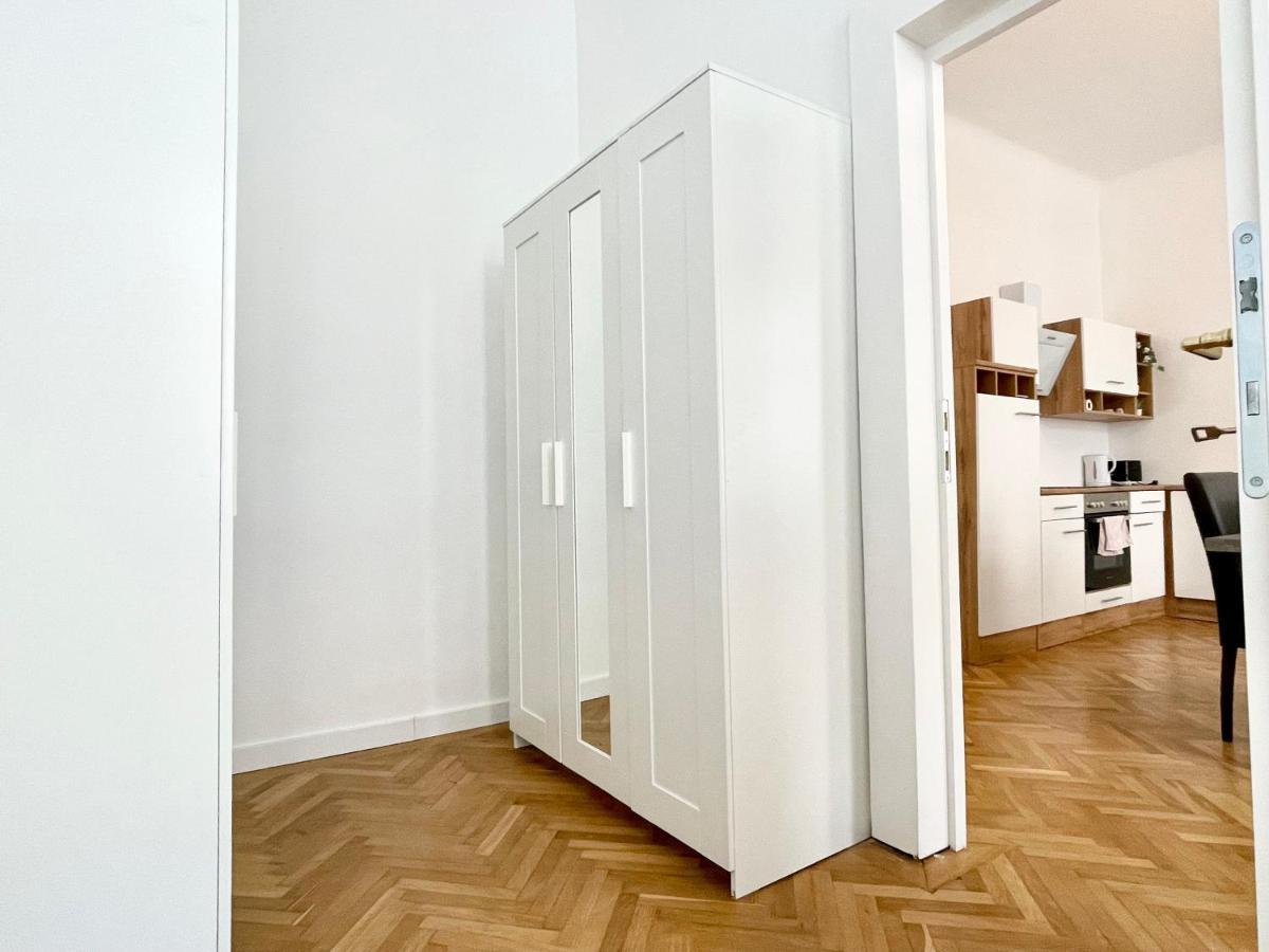 Premium Residence At Famous Vienna Kutschkermarkt Bagian luar foto