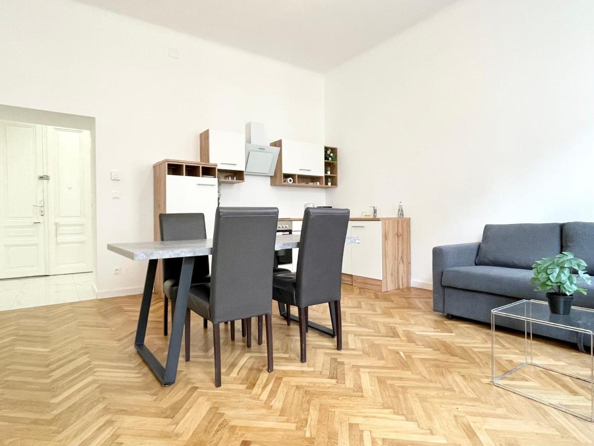 Premium Residence At Famous Vienna Kutschkermarkt Bagian luar foto