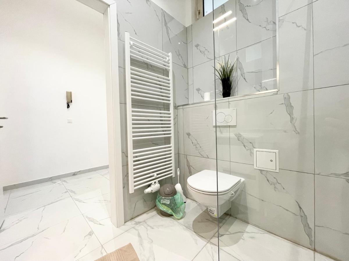 Premium Residence At Famous Vienna Kutschkermarkt Bagian luar foto
